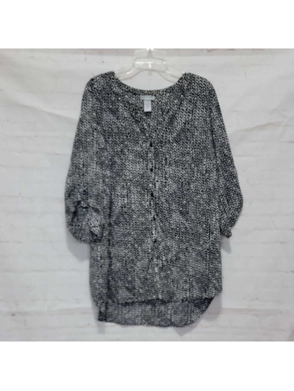 3/$10 Catherines Black and White Button-Front Blouse Size 2X